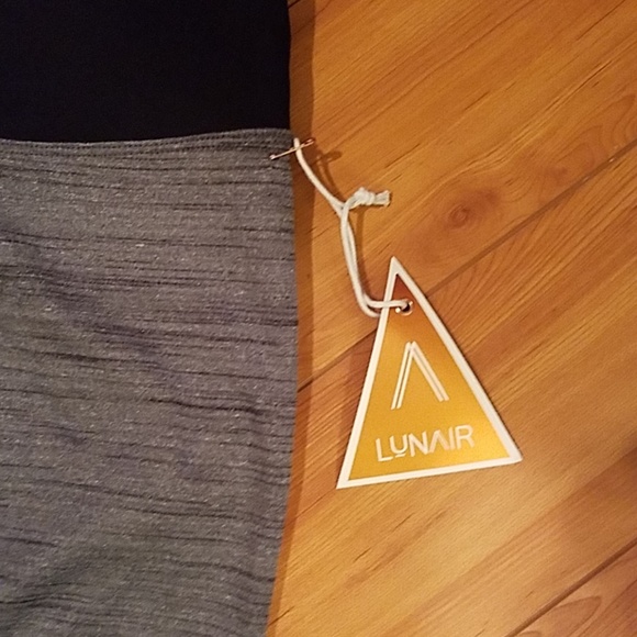 Lunair  brand Australia size small - Picture 2 of 7